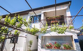 2 Rooms App For 3 Persons With 2 Terraces Near Beach&Town
